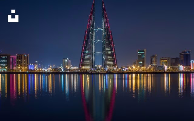 Bahrain hiring cost guide — employer payroll taxes and employment cost overview on TalentCost