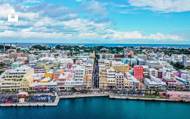 Bermuda hiring cost guide — employer payroll taxes and employment cost overview on TalentCost