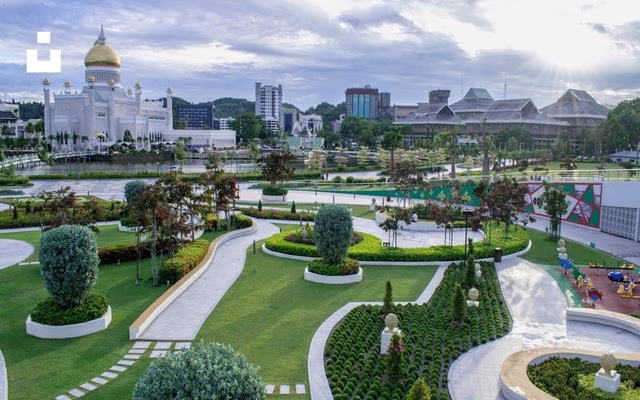 Brunei hiring cost guide — employer payroll taxes and employment cost overview on TalentCost