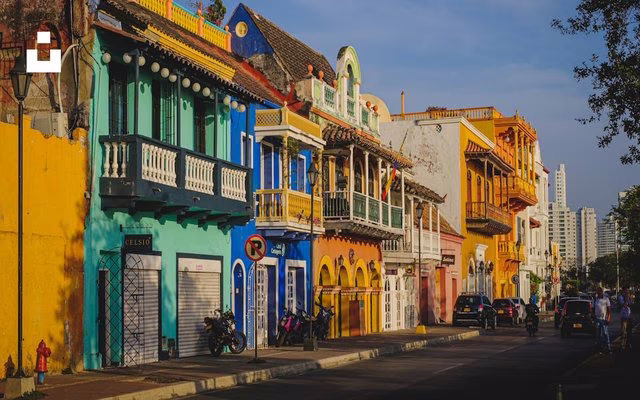 Colombia hiring cost guide — employer payroll taxes and employment cost overview on TalentCost