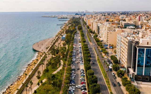 Cyprus hiring cost guide — employer payroll taxes and employment cost overview on TalentCost